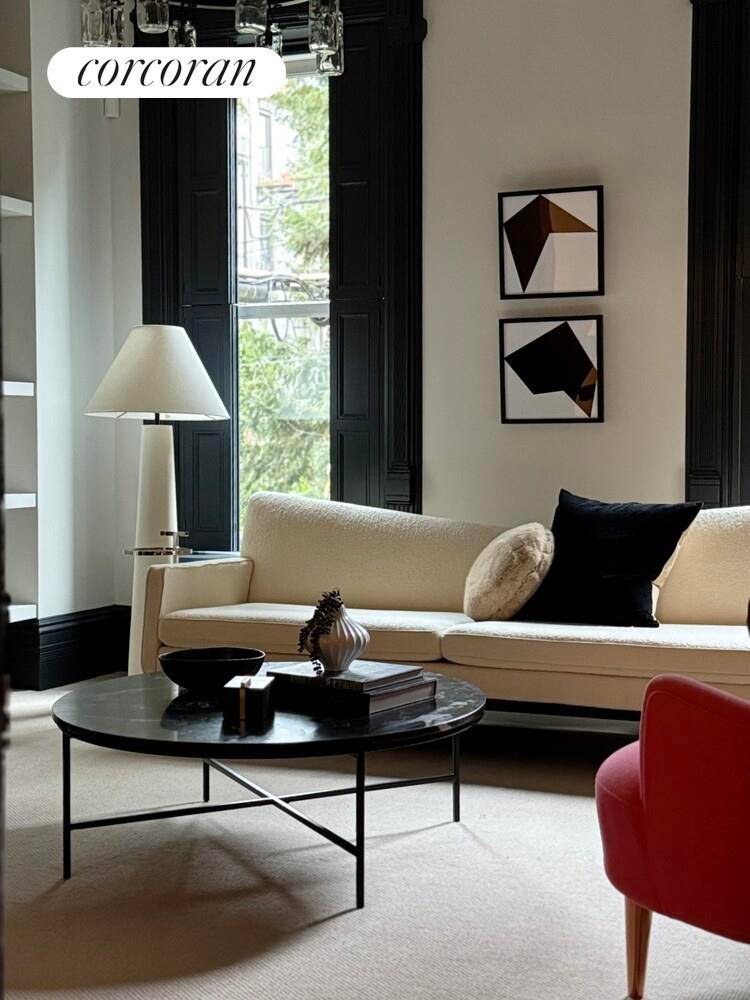 Photos are preview shots !