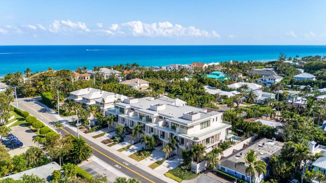 Introducing Sirene Villas A Masterpiece of Ultra Luxury Living in the Heart of Delray Beach Perfectly positioned just one block from the beach and moments from the vibrant energy of ...