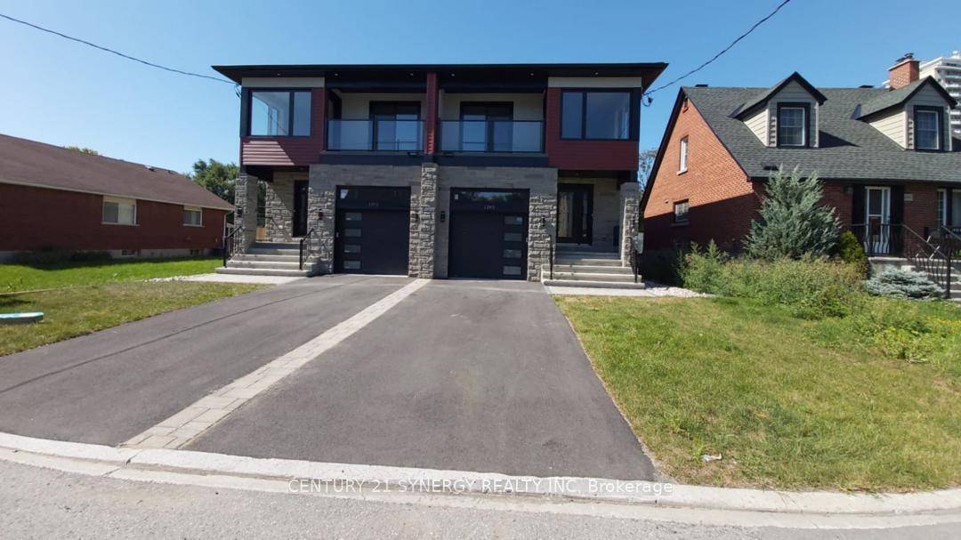 Welcome Home ! 2 bed Basement unit.