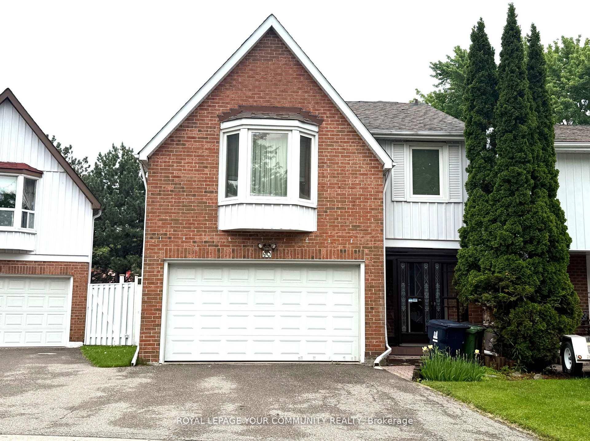 Well Maintained Double Garage Detached Home in Demanding Location.