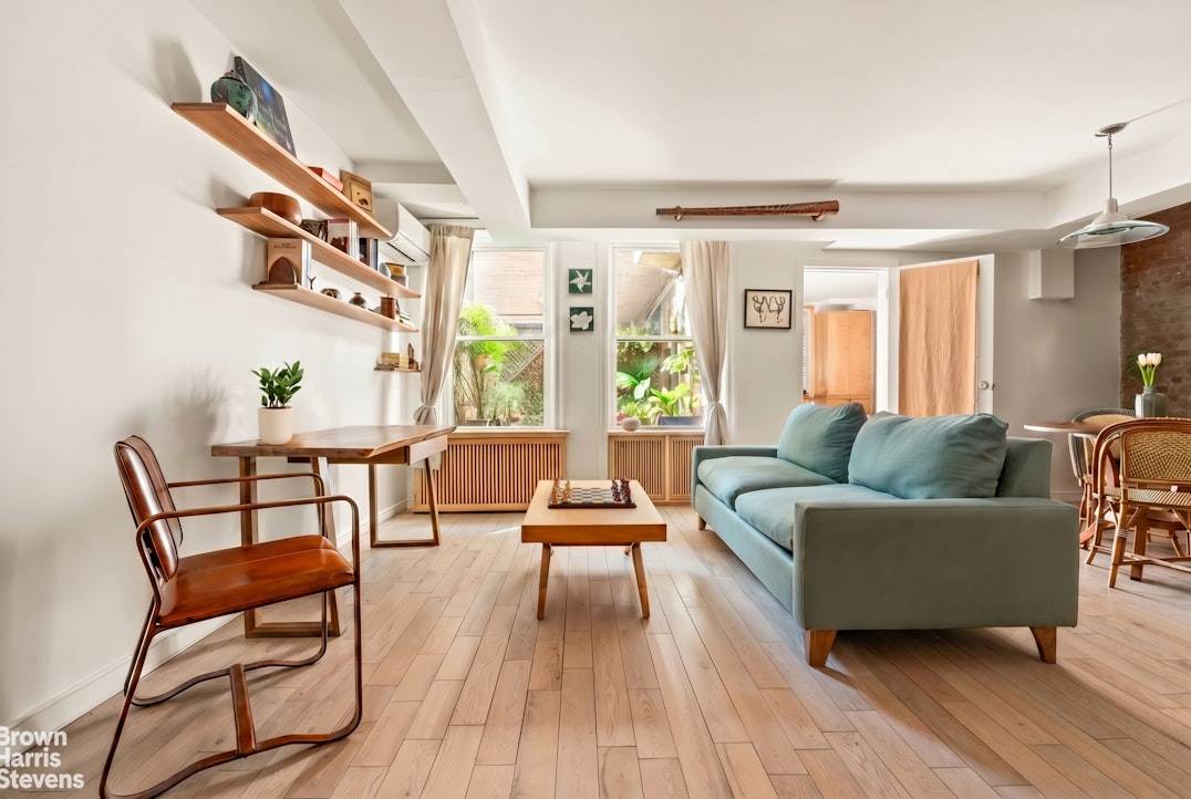 Set within one of the most beautiful mansions along Prospect Park West, this charming 1 bedroom apartment has been thoughtfully renovated for modern living while preserving its classic character.