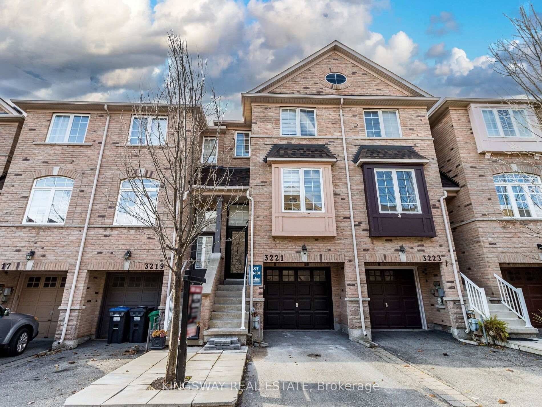 Welcome to this 3 story spacious and very bright freehold town house located in a sought after Lisgar community, boasting 4 bedrooms and 4 bathrooms, which includes a walkout finished ...