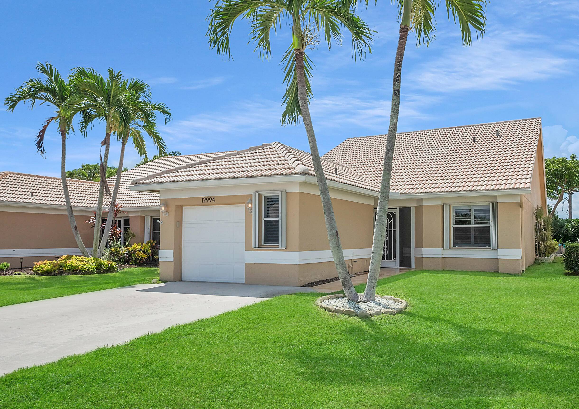 Location, Location... Welcome to your 2 bedroom, 2 bath, 1 car garage single family home located in Hampton Lakes, a 55 Gated Community.