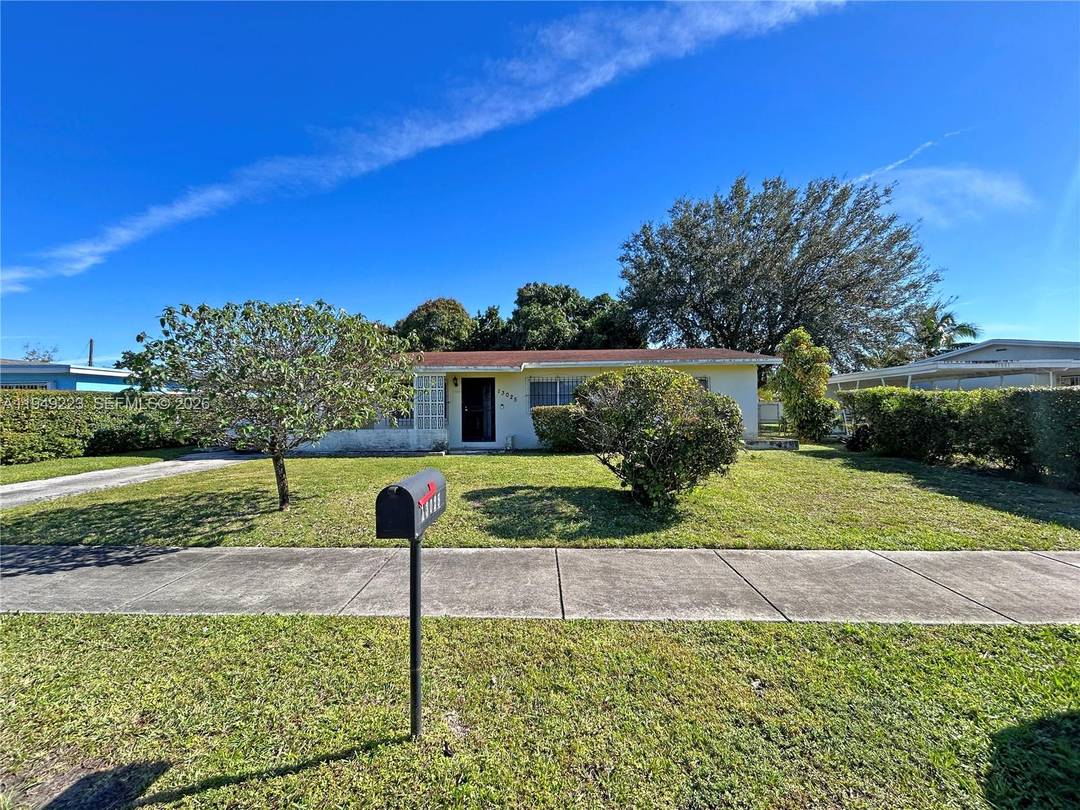 Investor Special Great lot with endless potential !