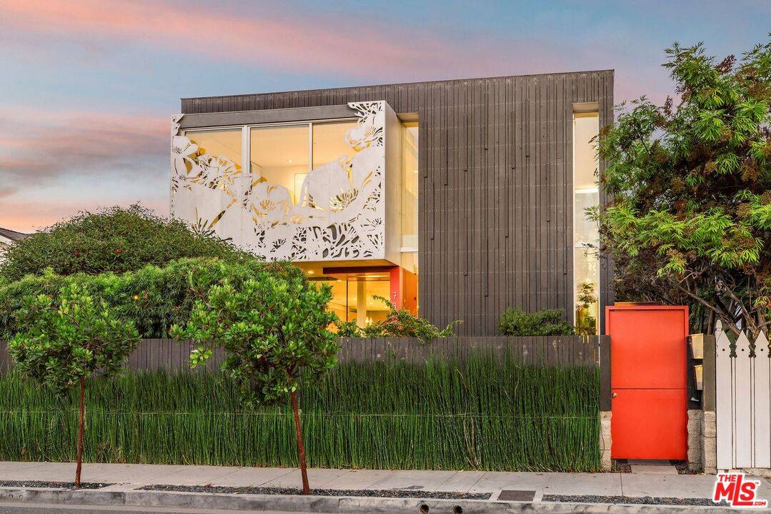 732   Brooks Ave 3BR Marina Del Rey La