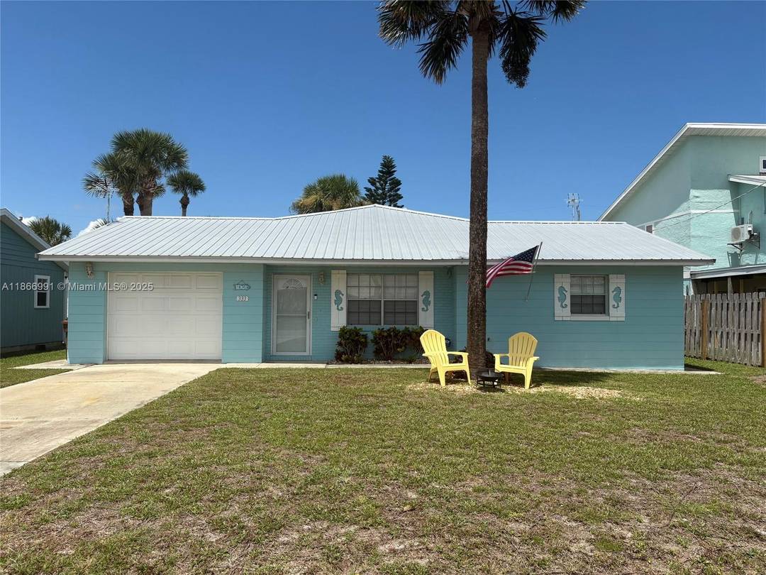 Welcome to this beautifully updated 3 bedroom, 2 bathroom home in the heart of Flagler Beach.