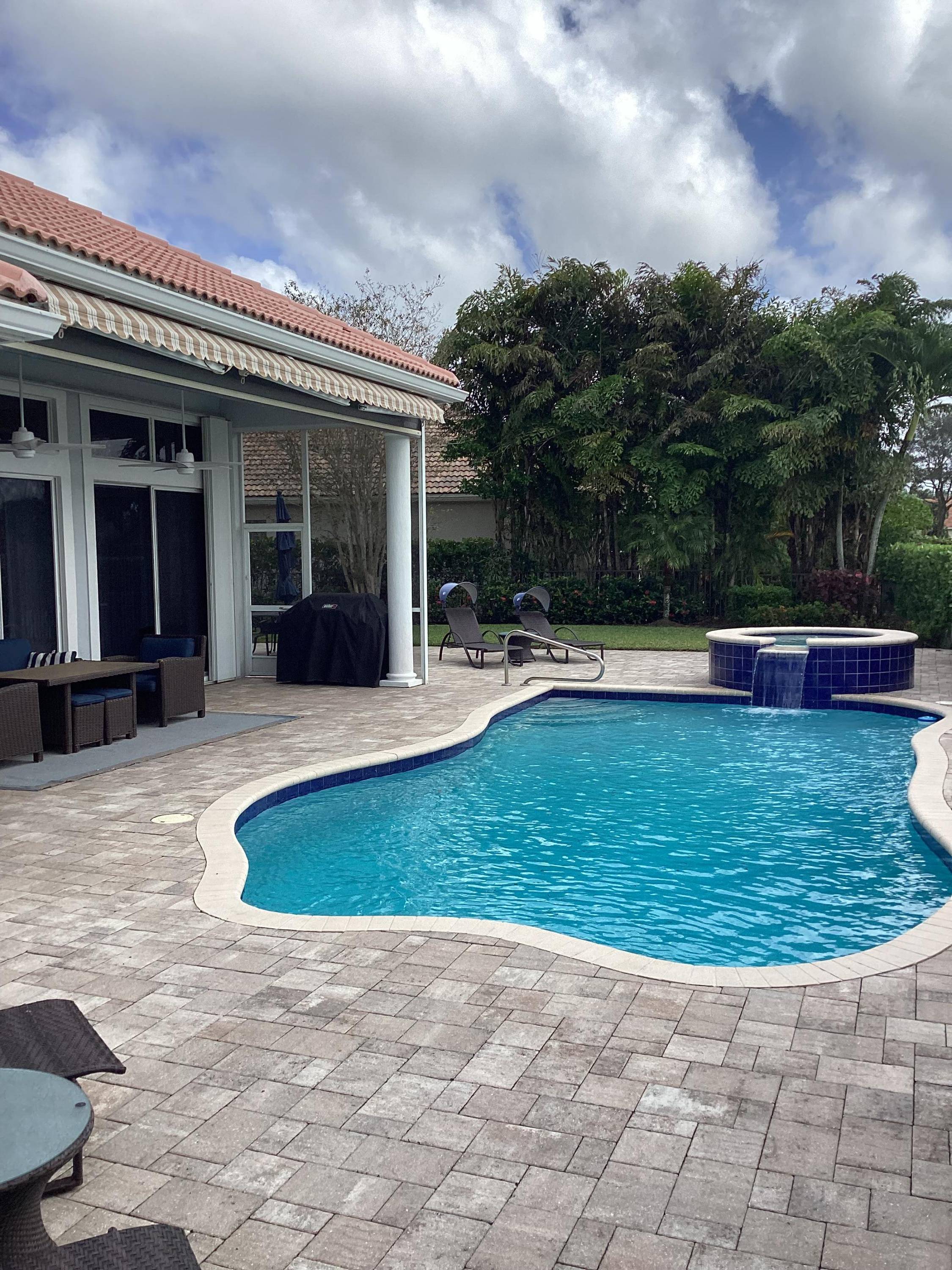 Beautiful single level pool home in prestigious Mirasol.