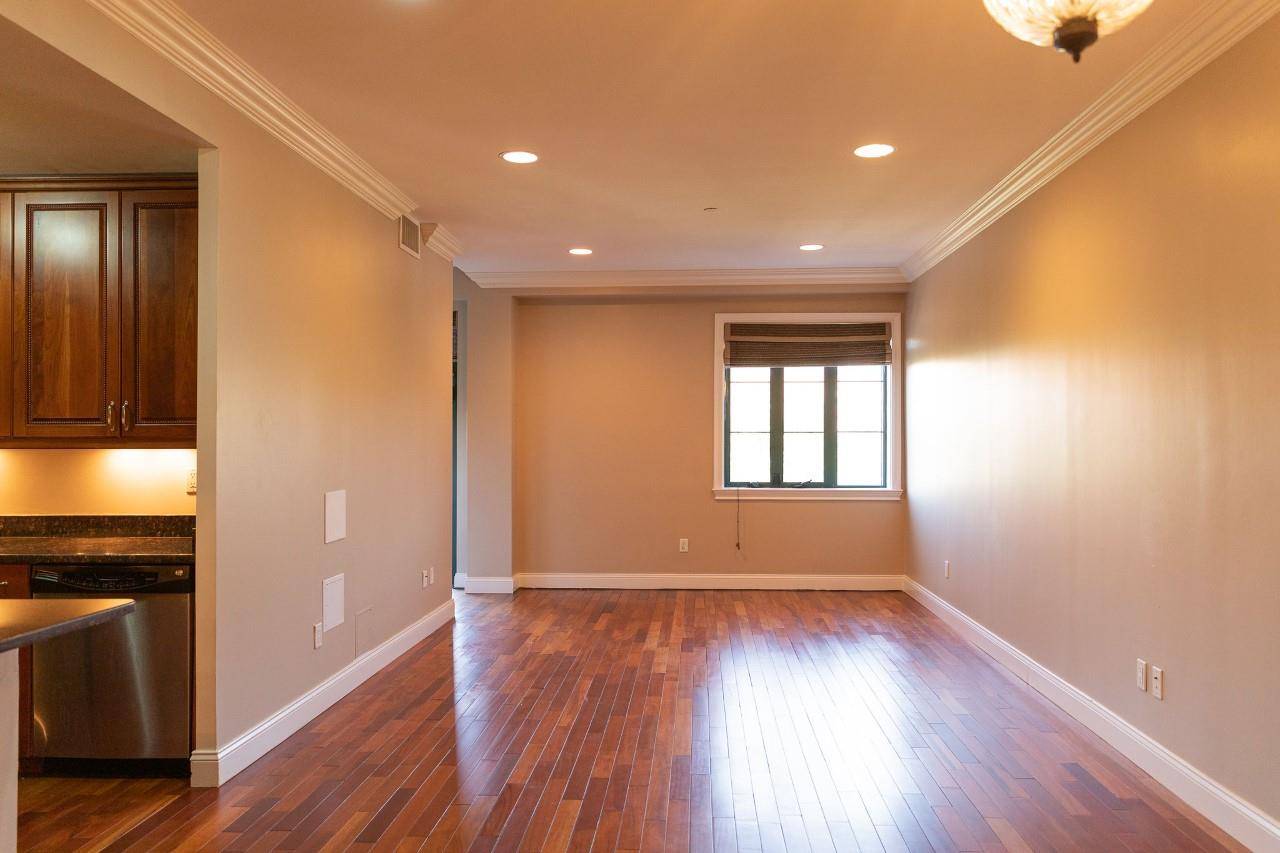 Waterford is a Boutique Condominium in central Riverdale.