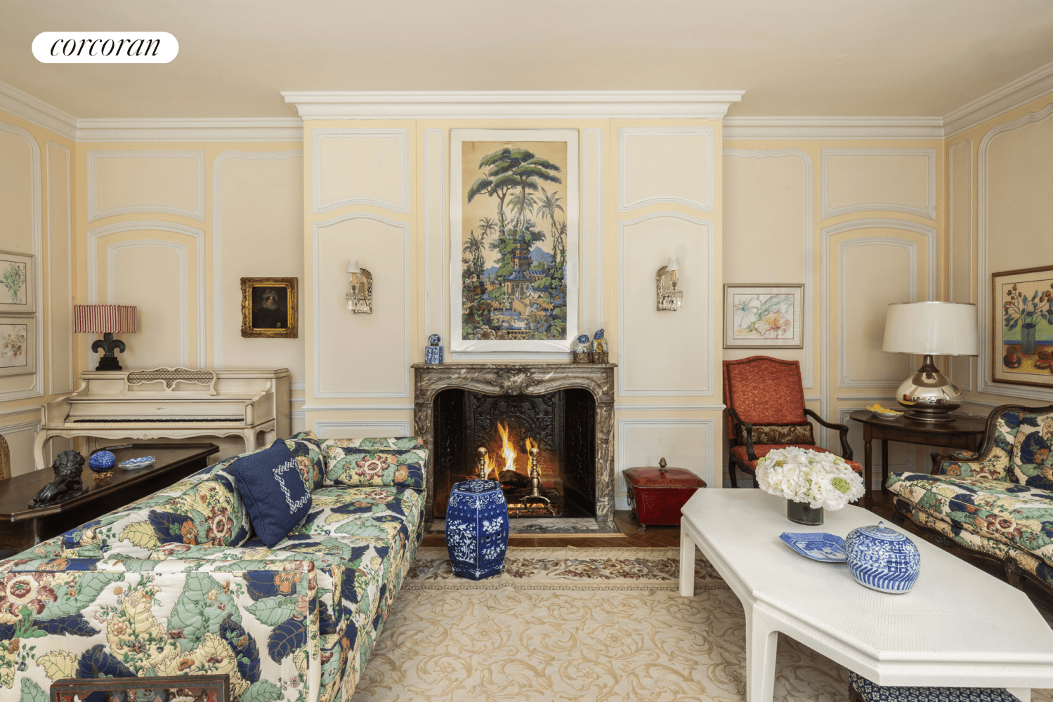 Located in The Verona, one of Manhattan's most distinguished white glove cooperatives, this grand and gracious four bedroom, four and a half bathroom residence presents a rare opportunity to create ...