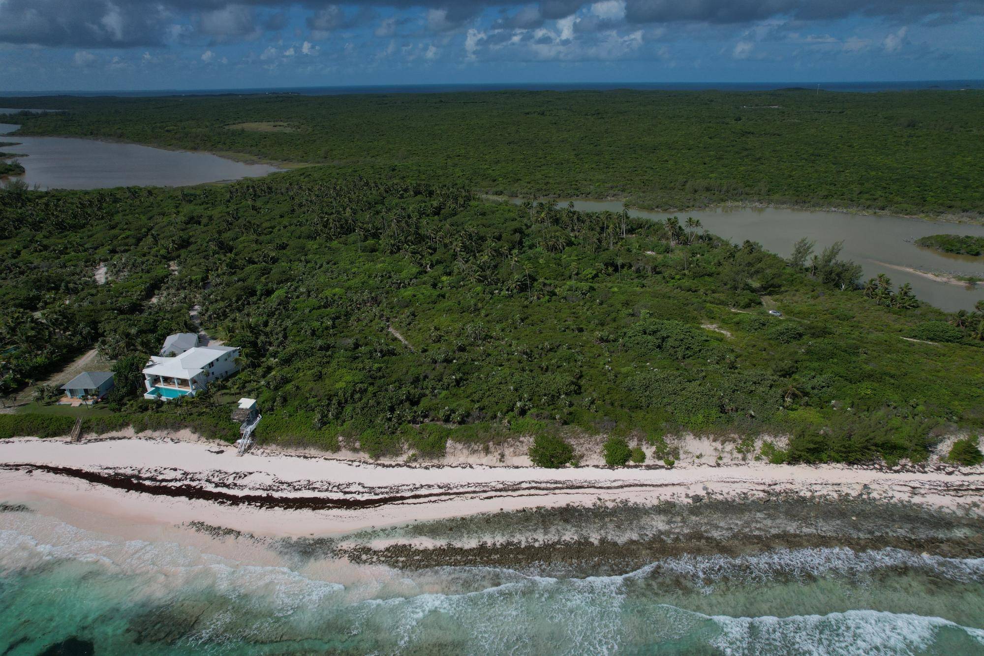 BANKS ROAD Land Eleuthera