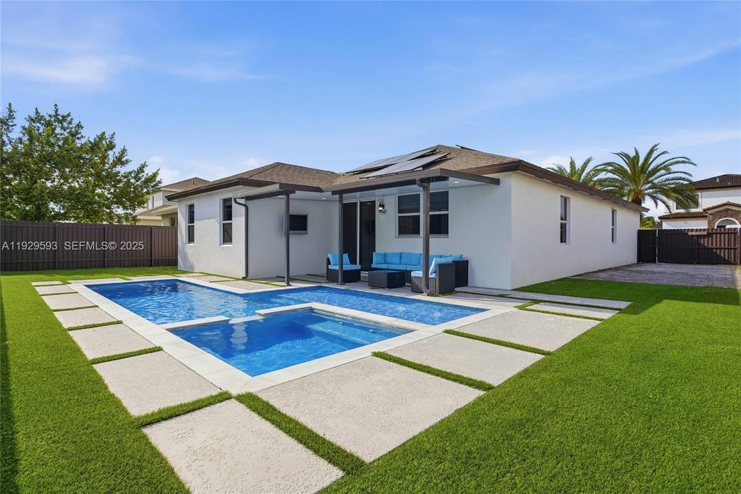 Beautiful 2018 one story modern pool home offers a functional open layout designed for comfortable everyday living and easy entertaining.
