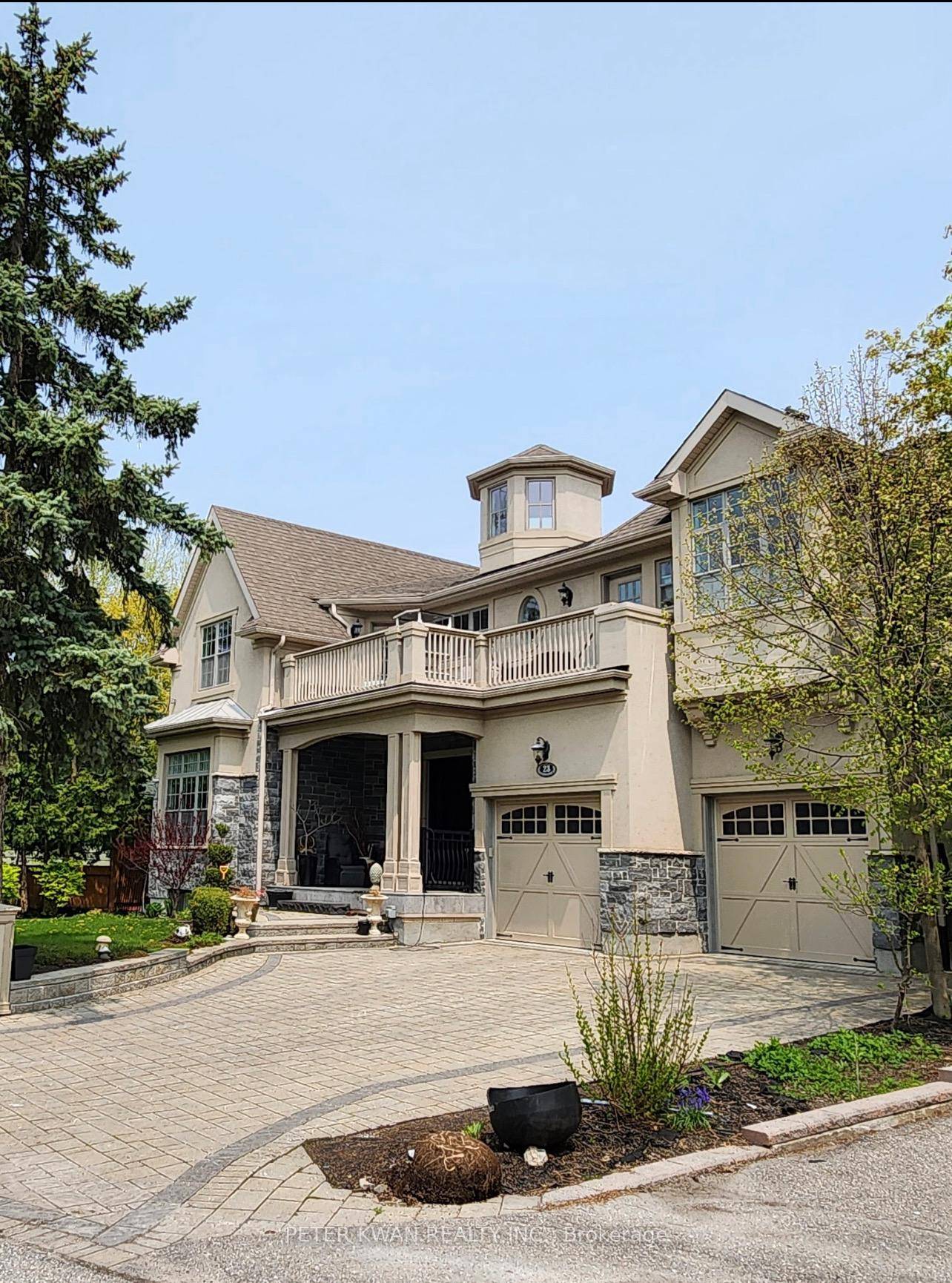 I M M A C U L A T E amp ; Elegant Detached Builder's Own Home Set on a Bright amp ; Spacious Lot 70.