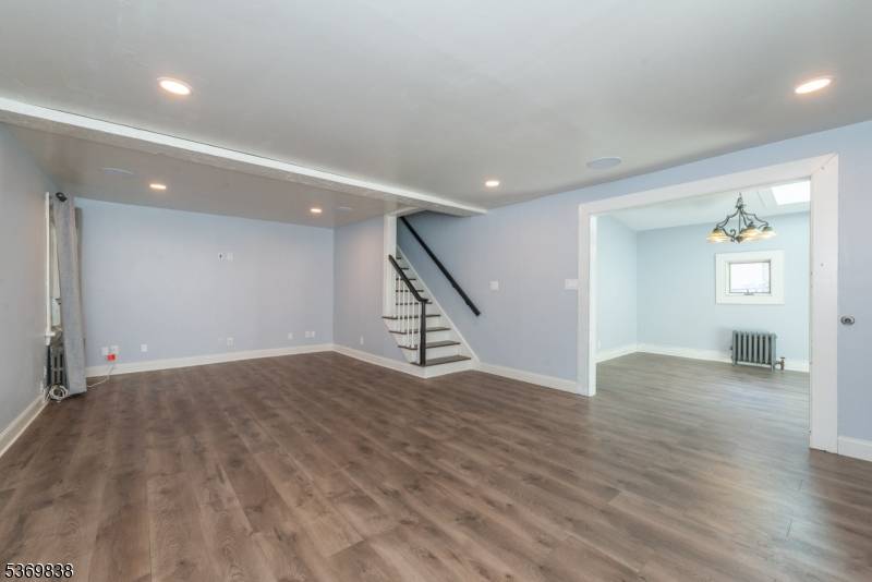 WOW ! The rental you have been waiting for this spacious 5 bedroom, 2 bath home for just minutes from vibrant downtown Morristown !