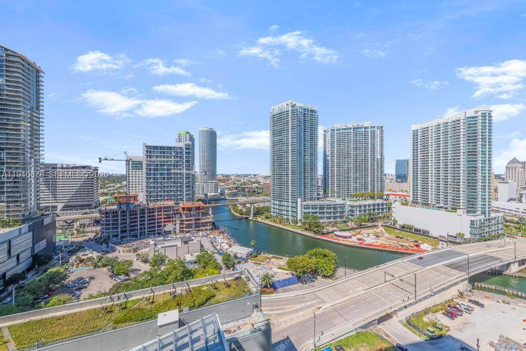 Discover Modern Living at it finest in this Remarkable 2 Bedroom 2 Bathroom Residence at the highly desirable Reach Condo with direct access to Brickell City Center mall.