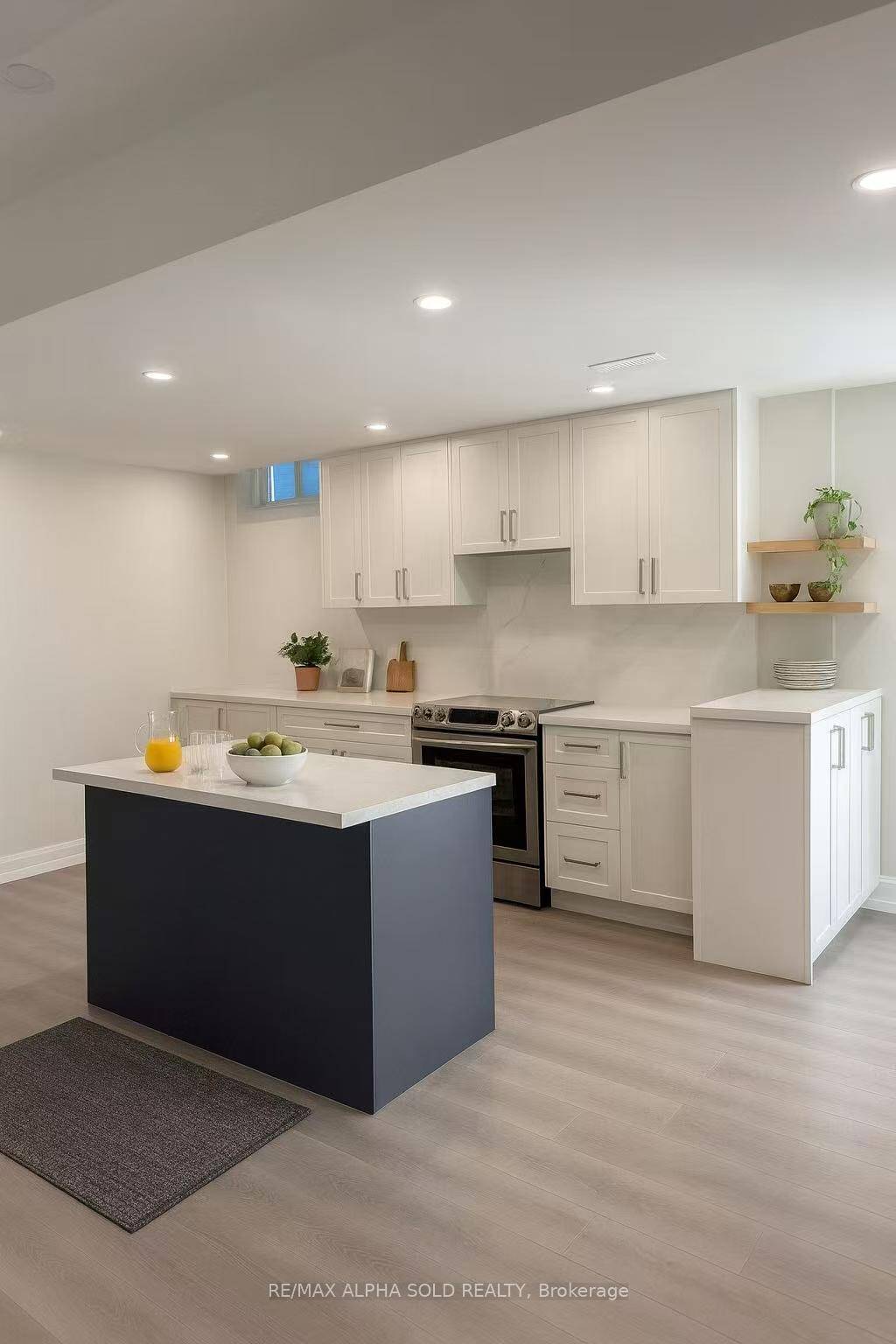 Welcome to this newly renovated two bedroom basement apartment with a private separate entrance, ideally located in the highly sought after Bayview amp ; Elgin Mills community.