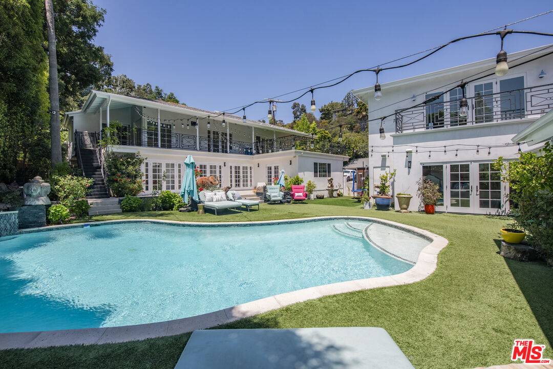 2241   Betty Ln 8BR Beverly Hills Post Office | B.H.P.O. La