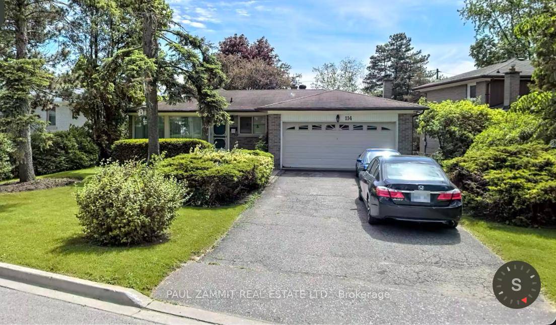Located in one of Thornhill's most prestigious and sought after neighbourhoods, this solid 3 bedroom bungalow sits on a premium 75 ft x 133 ft lot surrounded by multi million ...