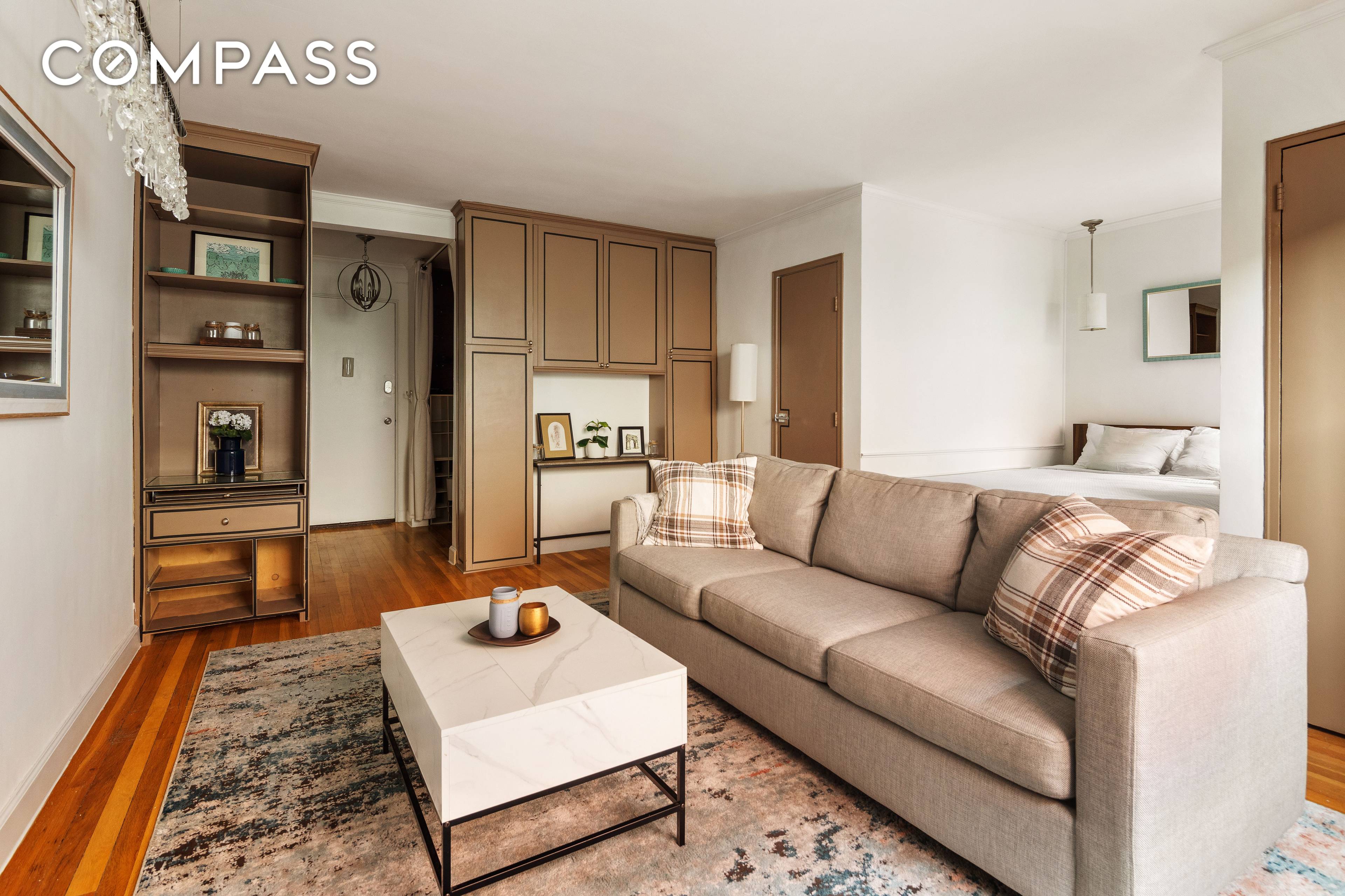 Bright Penthouse Alcove Studio with Custom Storage amp ; Downtown Vibes Welcome to Residence 6A, a top floor penthouse alcove studio at 88 Bleecker Street that nails the balance of ...
