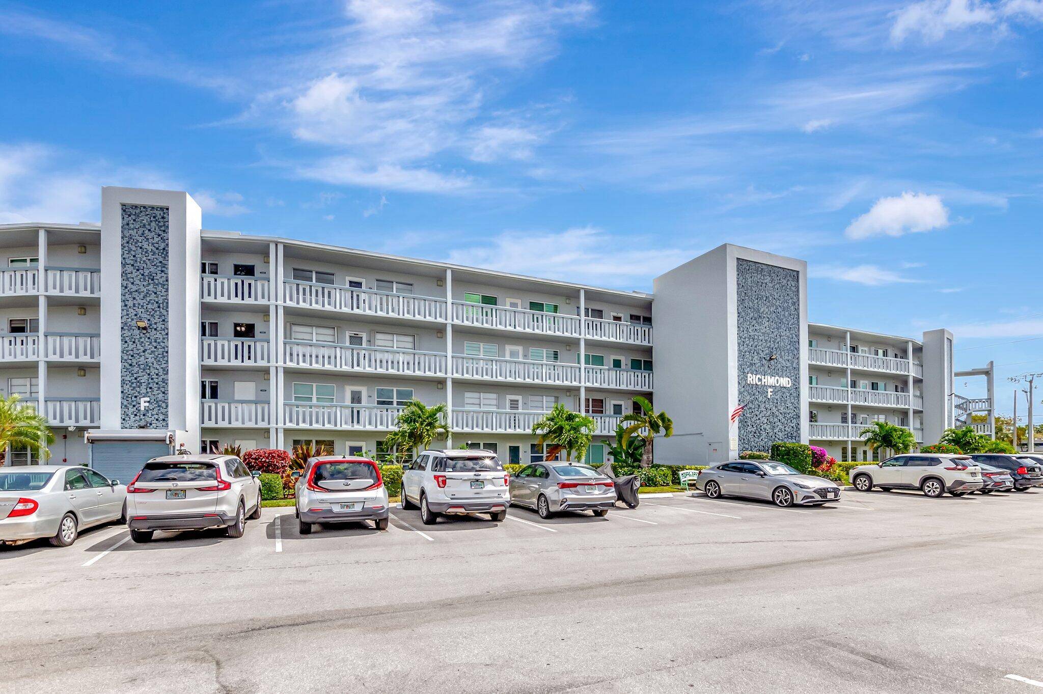 THIS IS A FANTASTIC RENOVATED CONDO IN SOUGHT AFTER RICHMOND F BUILDING IN CENTURY VILLAGE EAST.