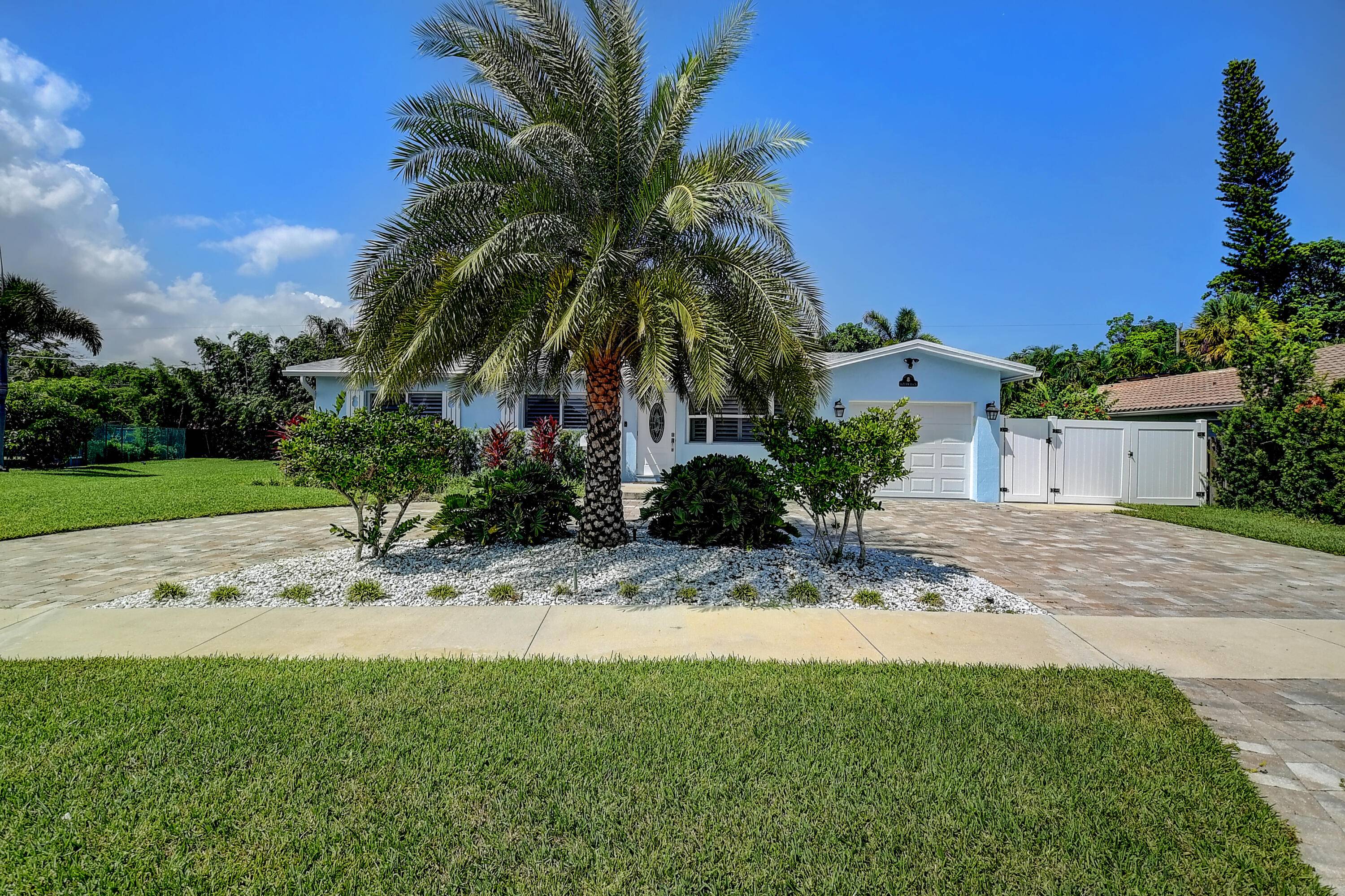 This fully renovated 3 bed 2 bath home comes with a NEW ROOF, NEW AC, NEW ELECTRICAL, NEW PLUMBING, Wood look porcelain tiles, Complete Impact Windows and Doors, Plantation Shutters, ...