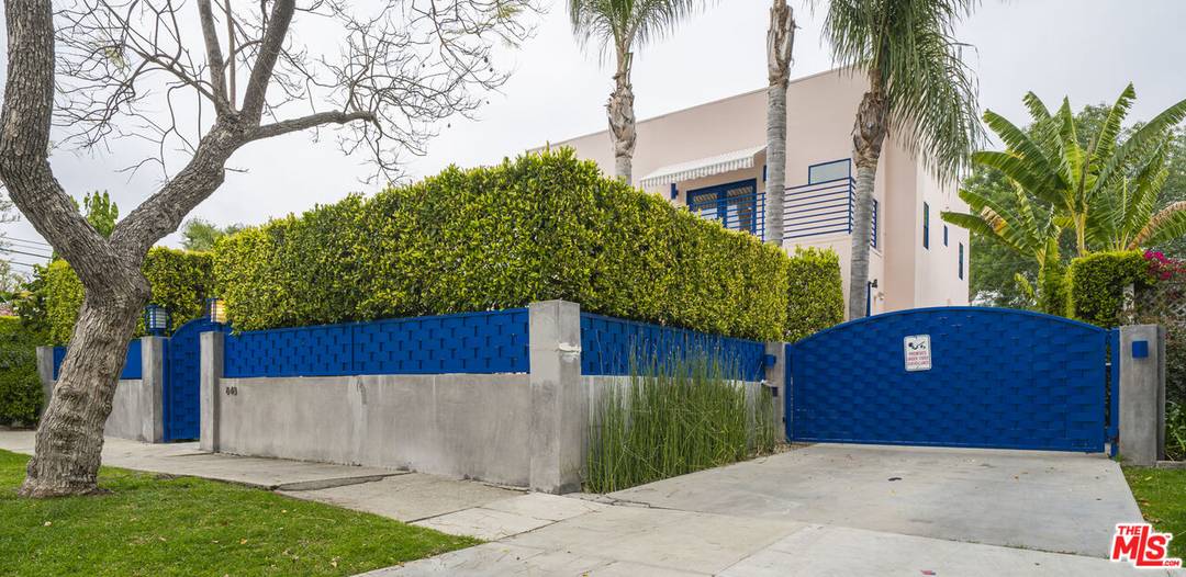 848 N Las Palmas Ave 5BR Hancock Park La