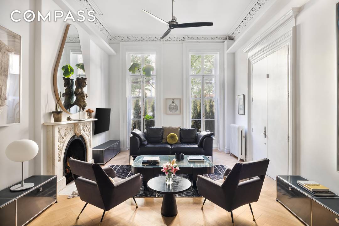 22 Foot Wide Parlor Floor in Greenwich Village s Gold Coast Welcome to the dream parlor floor apartment at 66 West 11th Street, a 22 foot wide, 1853 Greek Revival ...