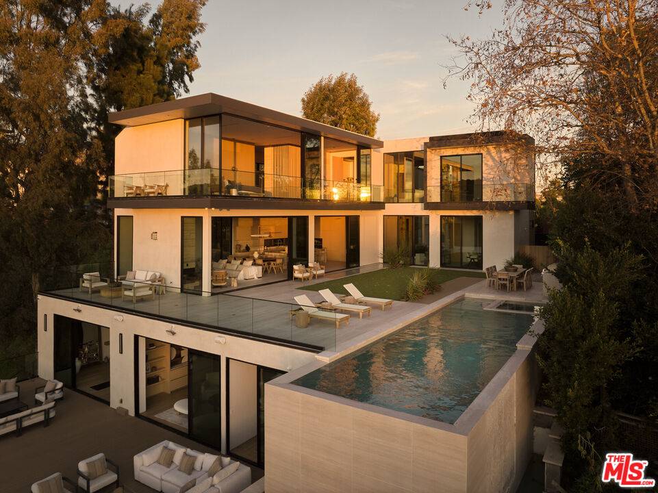 1149 Linda Flora Dr 6BR Brentwood La