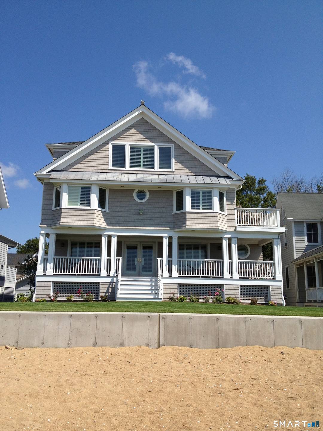 DIRECT WATERFRONT with unobstructed views of Long Island Sound, Tuxis and Faulkner's Island.