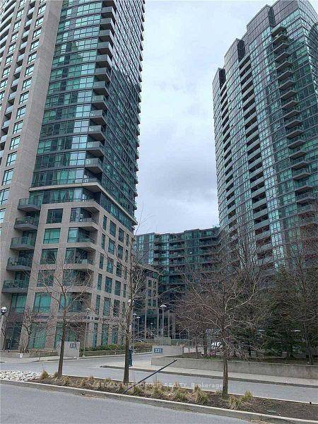 Experience elevated living in this bright and spacious condo, where floor to ceiling windows frame panoramic lake views and bathe the interiors in natural light.