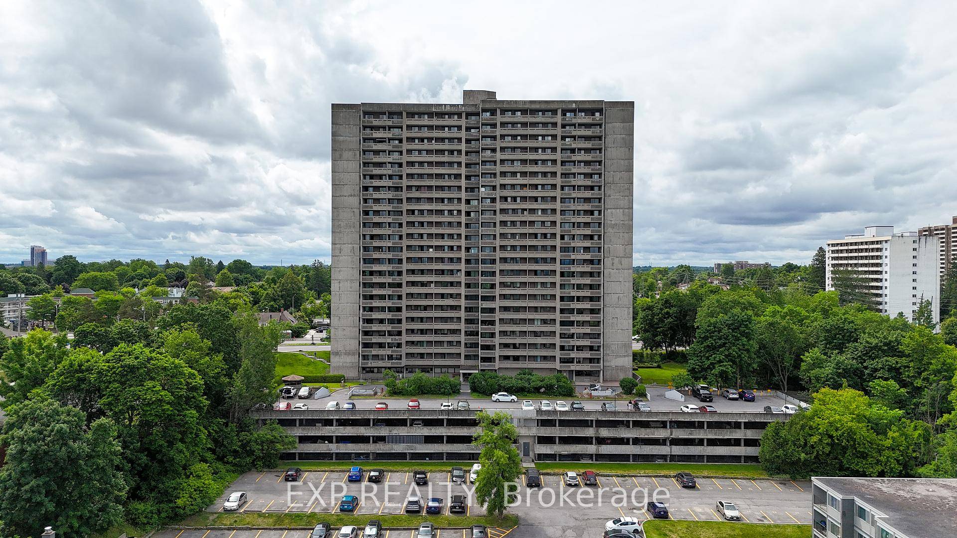 Welcome to 415 Greenview Avenue Unit 101 a spacious and bright raised ground floor condo offering exceptional value in one of Ottawa's most desirable communities.