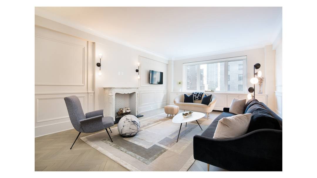 Fully Renovated with the Finest Finishes with Direct Views Over Park Avenue.