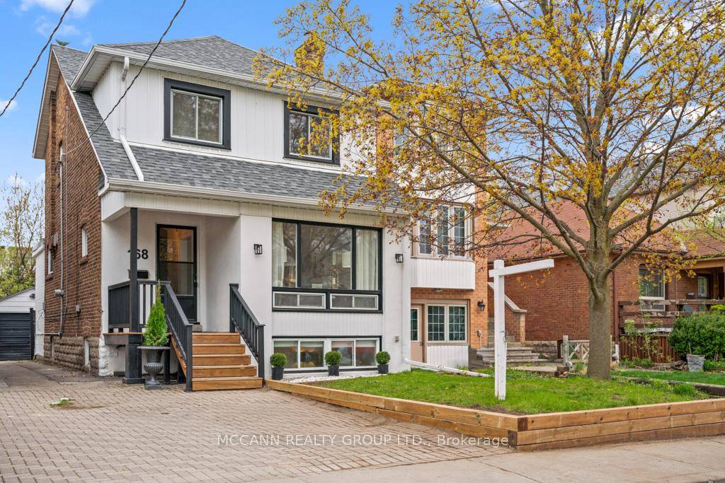 Flr with Hardwood Floors throughout.