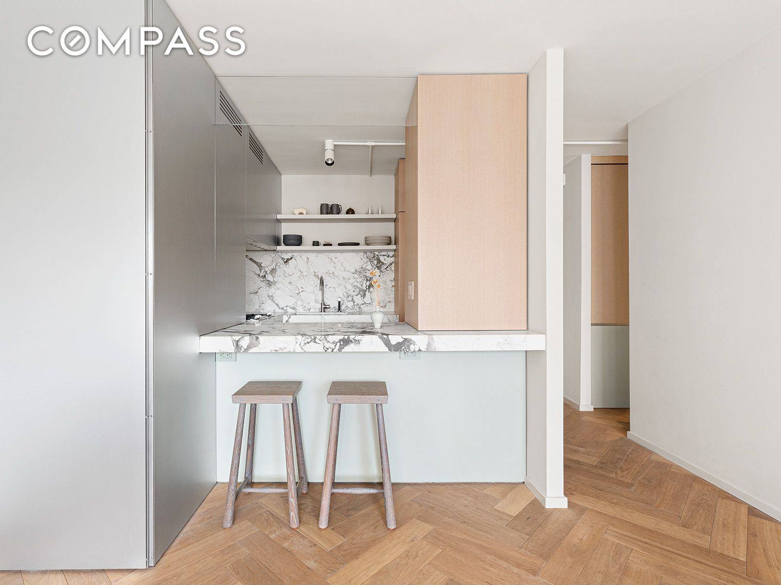 Nestled within The Parker Gramercy, just off Fifth Avenue, is a meticulously gut renovated jewel box studio on the 19th floor where beauty, precision, and function converge.