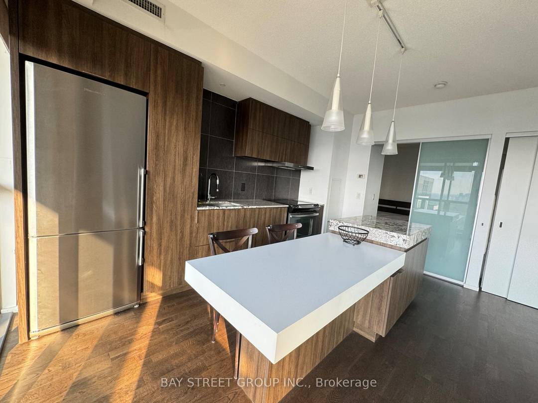 Furnished Bright and Award Winning X2 Condo By Great Gulf Home for Lease.