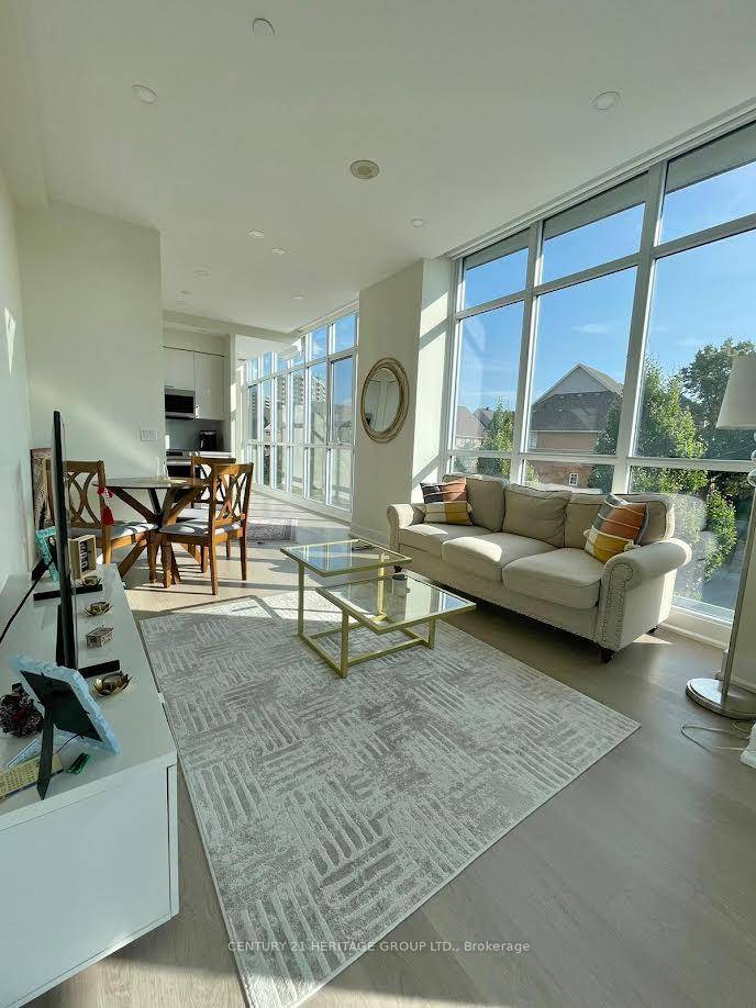 5 MONTH TERM. FURNISHED. Luxurious Xpression 1 1 Condo Exceptionally Well Managed Sunny amp ; Bright Southern Exposure With Unobstructed View, 9 ft Smooth Ceiling.