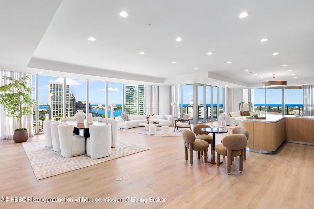 Beautiful brand new 4BR 4.