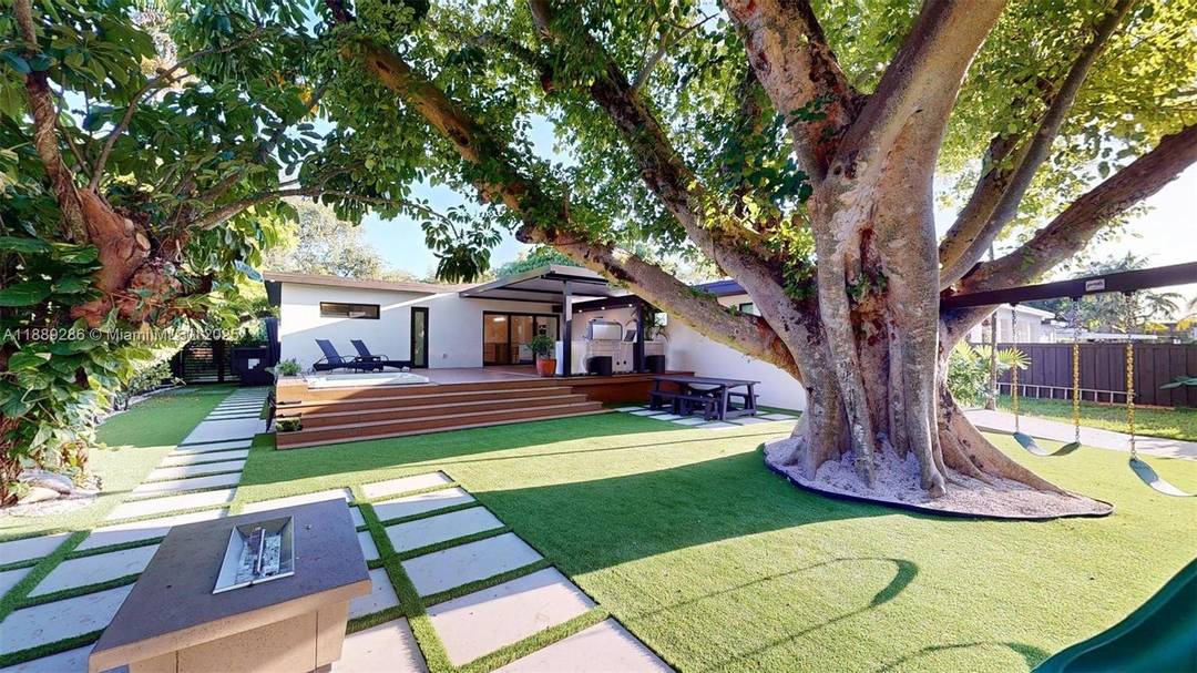 A Masterpiece in the Heart of Miami Springs !