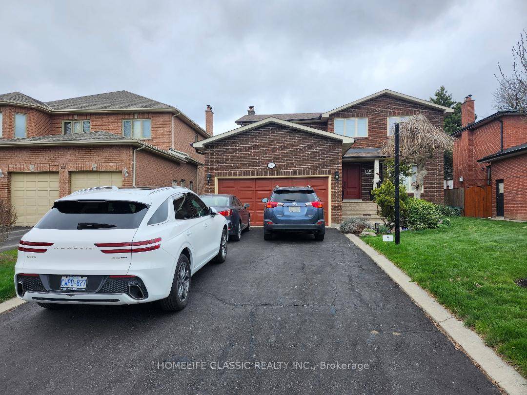 Beautiful upgraded executive home close to all amenities, schools, transportation, shopping.