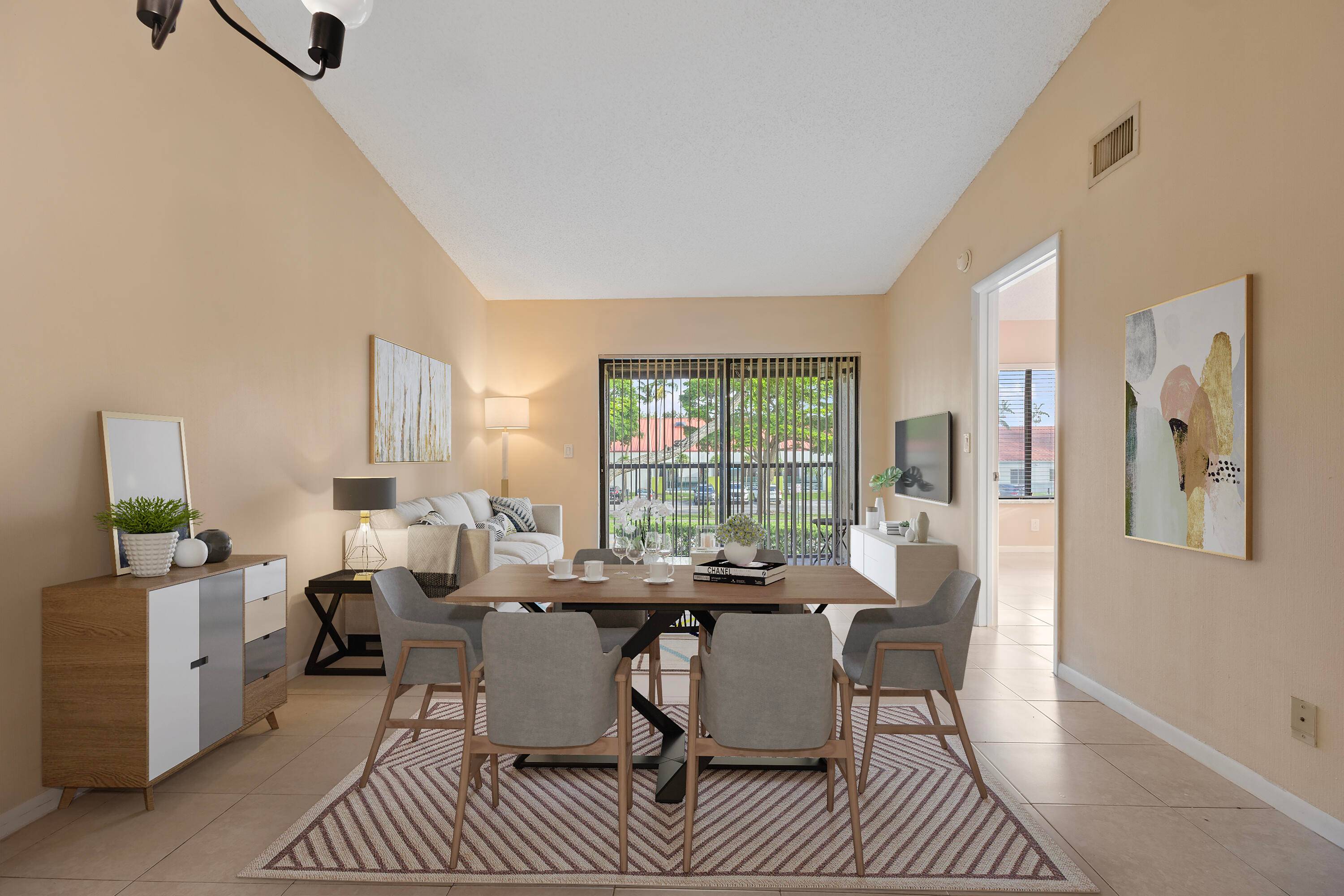 GREAT OPPORTUNITY IN CENTRAL BOCA RATON !