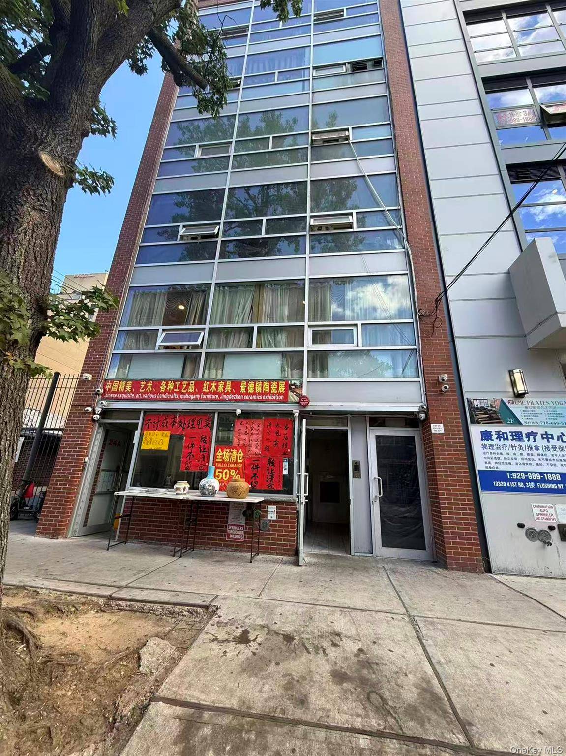 Prime Office Building for Sale in the Heart of Flushing !