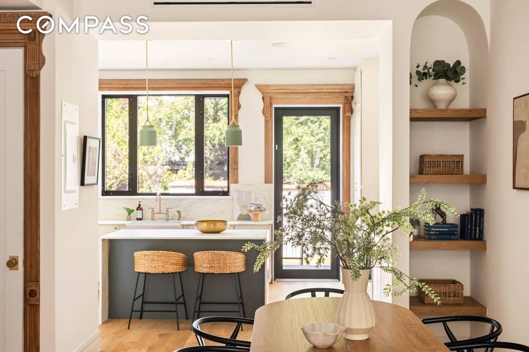 Nestled on a tree lined block in Bedford Stuyvesant, 707 Macon Street has been thoughtfully gut renovated to blend historic charm with a fresh, modern sensibility.