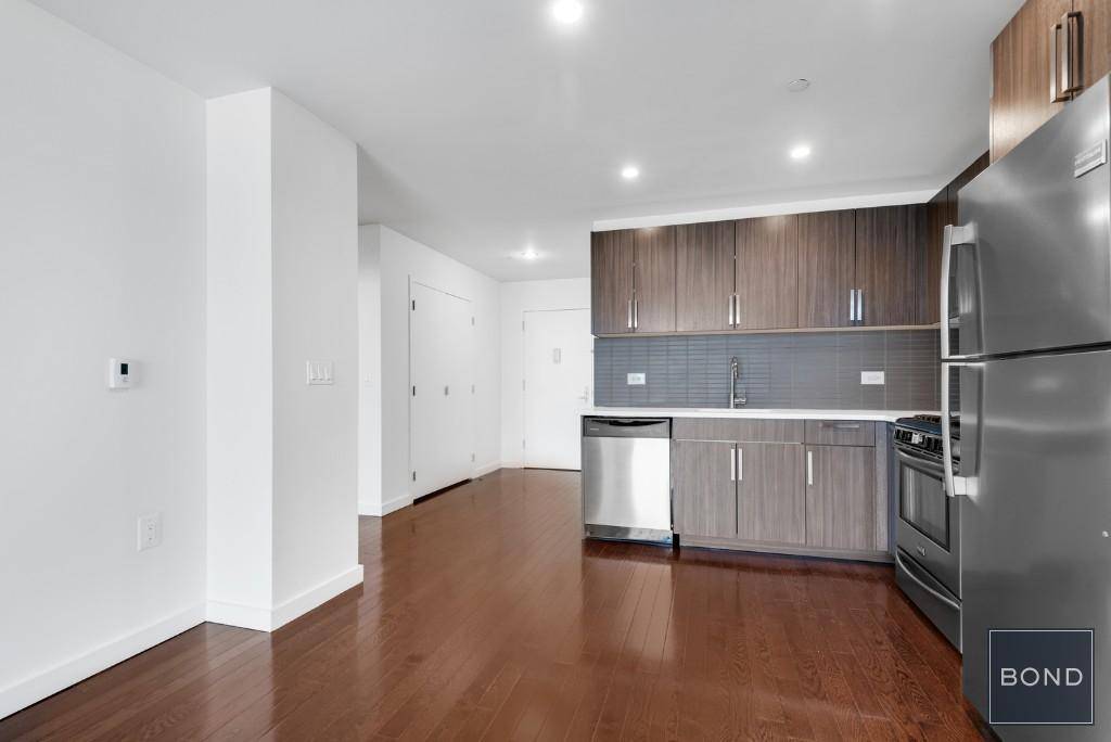 12 15 Broadway LIC is offering this Large beautiful one Bedroom as one of small number of units as a limited time offer !