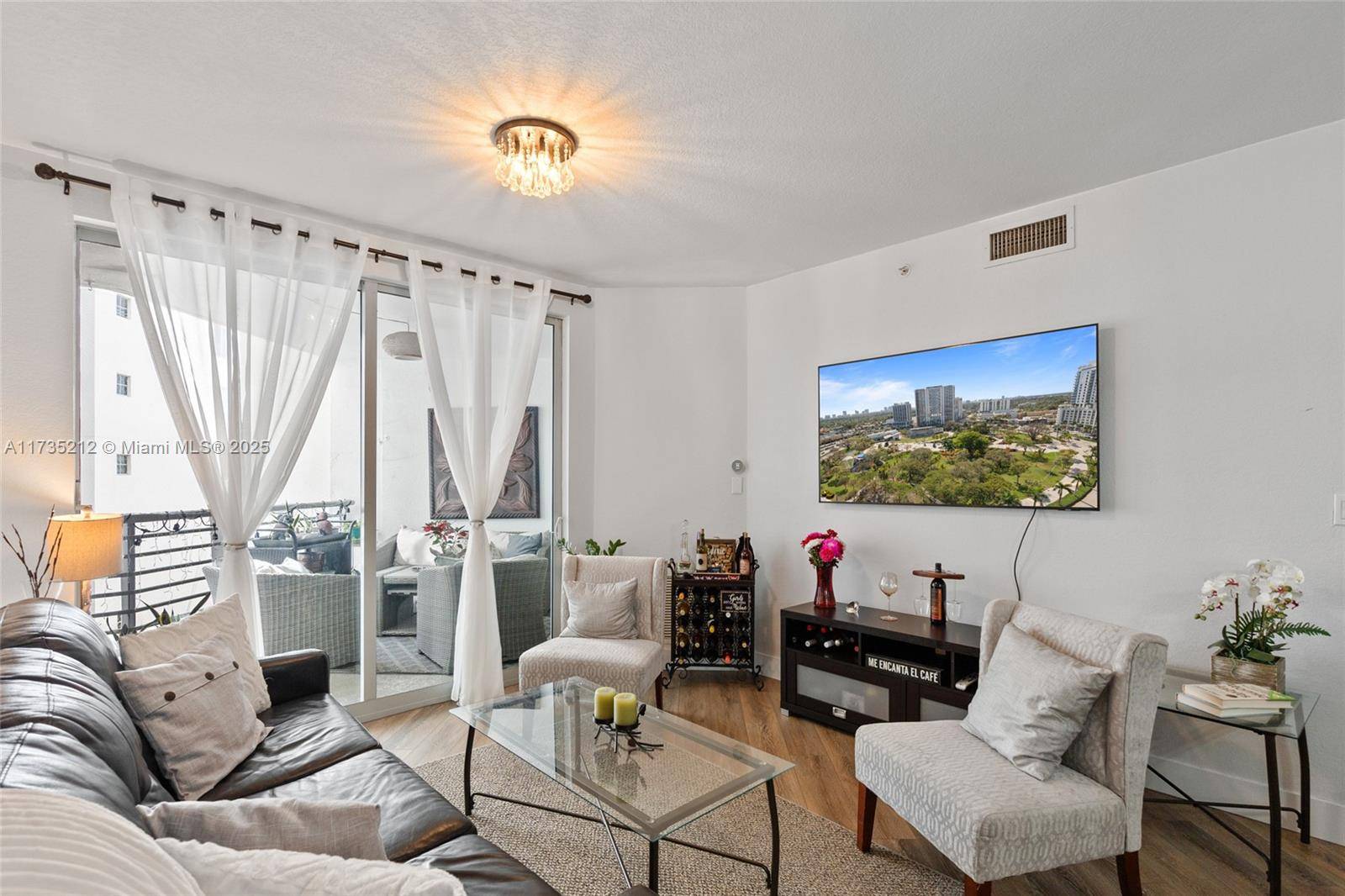 Stylish amp ; Spacious 2BD 2BA Condo with Rooftop Pool amp ; City Views In Prime East Hollywood !
