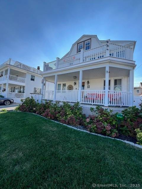 Charming Academic Rental in the Heart of Niantic Available September May.
