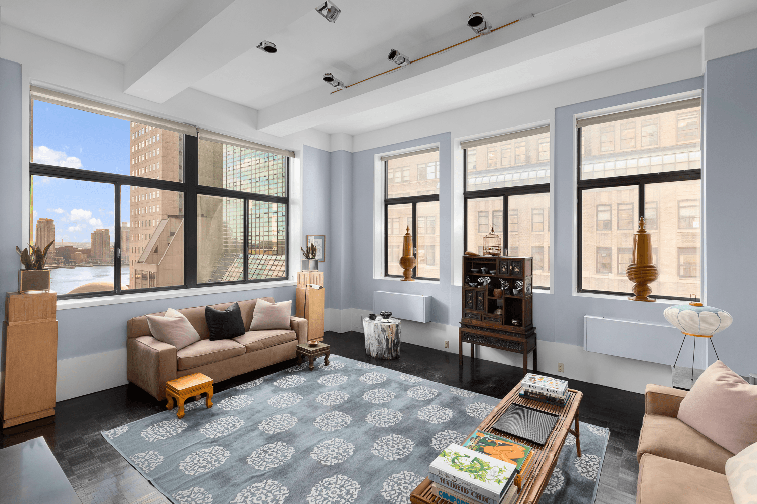 Stylish, Bright and Versatile NYC Living at Its Finest.