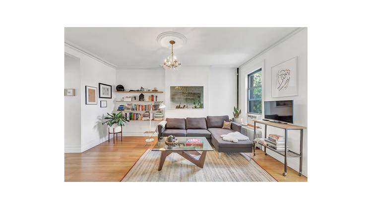 Located just two flights up in a beautifully maintained red brick townhouse, this oversized one bedroom home with a separate office spans approximately 800 square feet and offers a comfortable ...