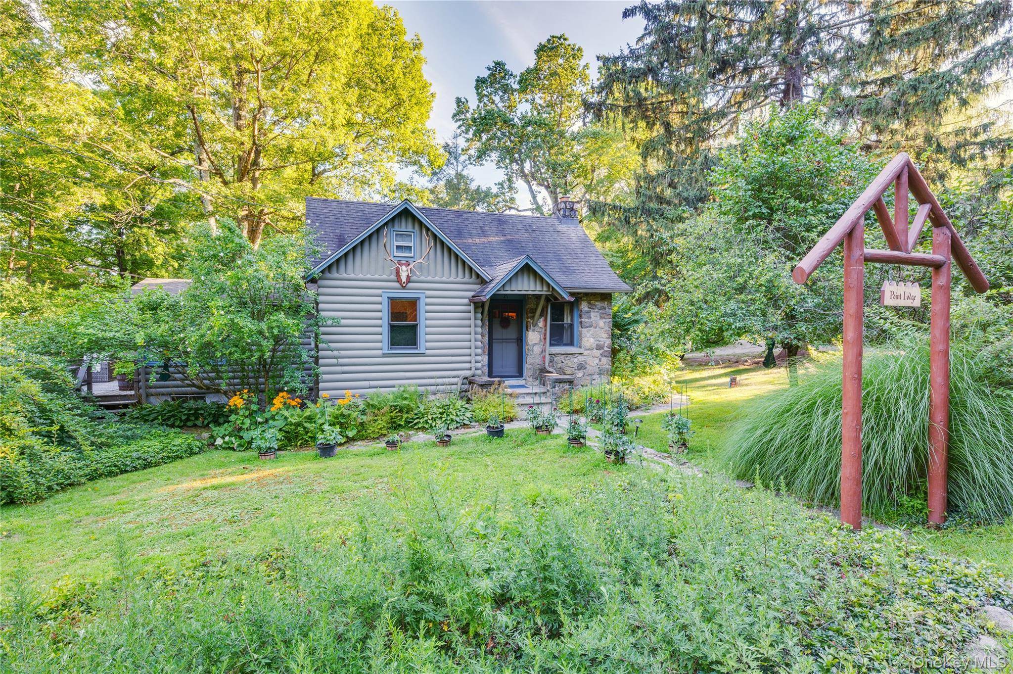 Step back in time and into captivating Valhalla Highlands, a one of a kind 1930s lake community that feels like something out of a storybook.
