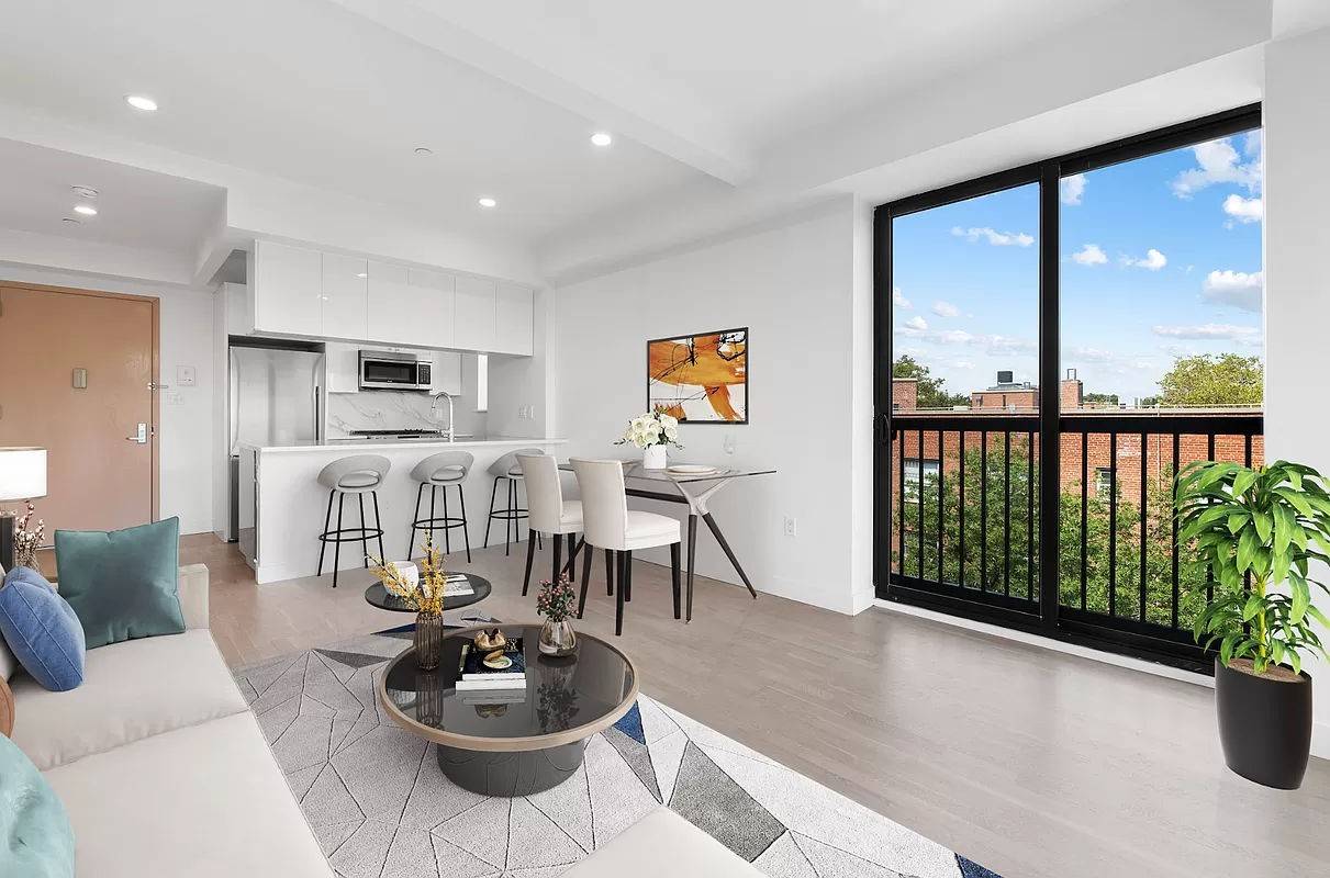 Welcome to 2600 Seventh Avenue A New Level of Luxury in Central HarlemHuge 2 Bedroom with Southern ViewsThe Apartment Airy 2 Bedroom with 1100 Sq Ft of Interior Space Private ...