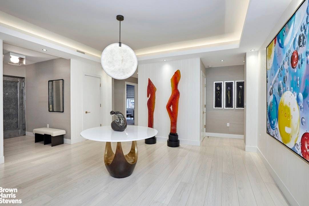 New 3 4BR Mint Prewar on Park This spectacular Park Avenue triple mint four bedroom residence was reimagined in 2022 by AD100 design team Drake Anderson.