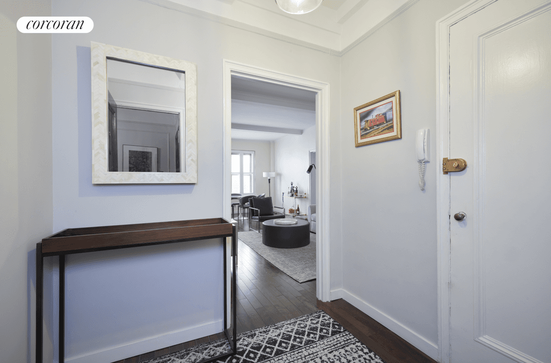 Perfectly located on the Upper East Side, west of Lexington Avenue, this pristine one bedroom one bath apartment offers the perfect blend of pre war charm and modern touches.